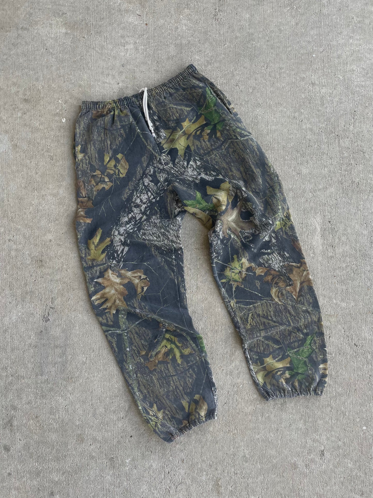 VINTAGE CAMO SWEATPANTS XL