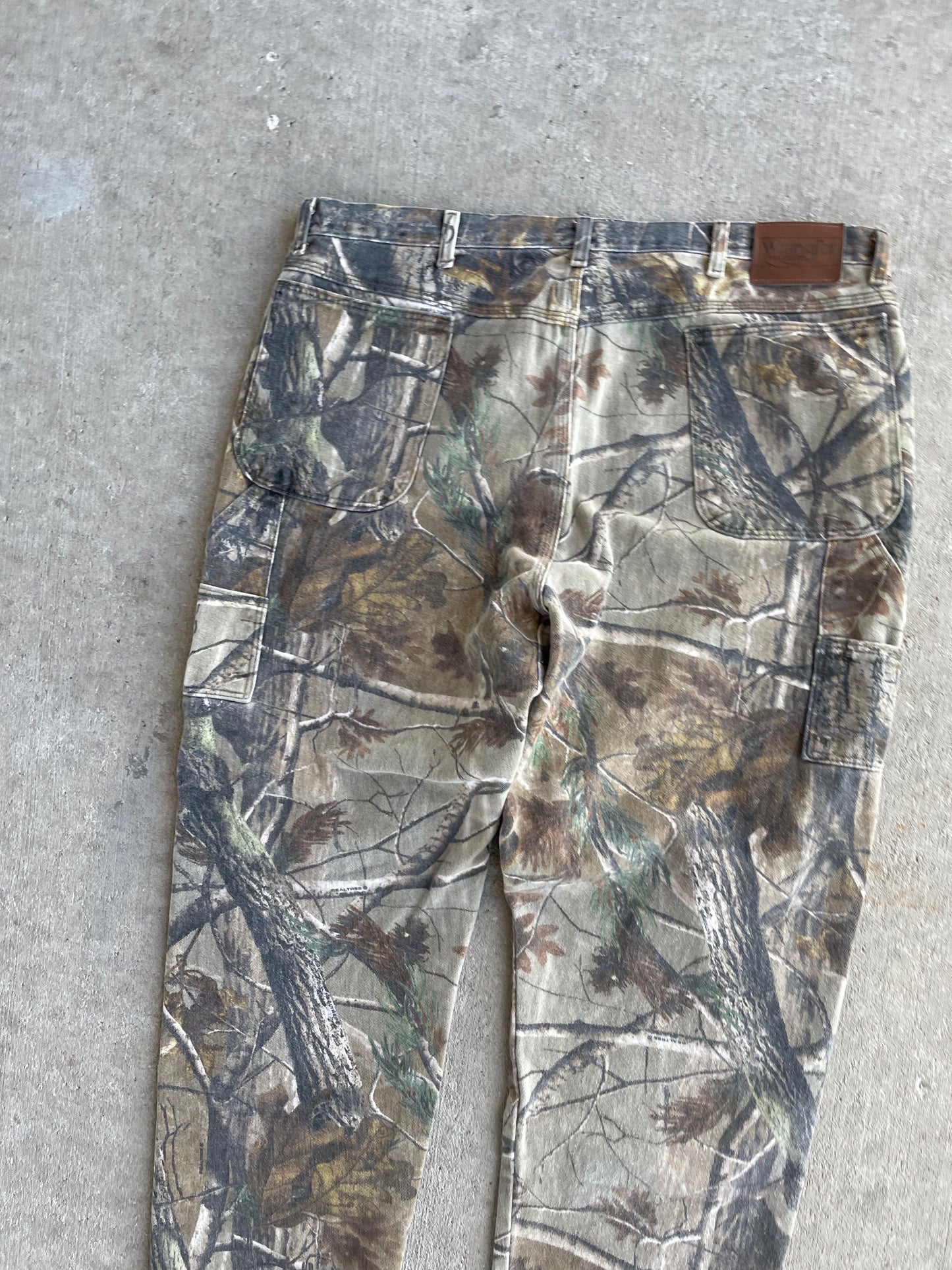 VINTAGE CAMO PANTS 41X29