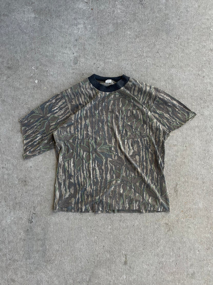 VINTAGE 90s CAMO TEE LARGE