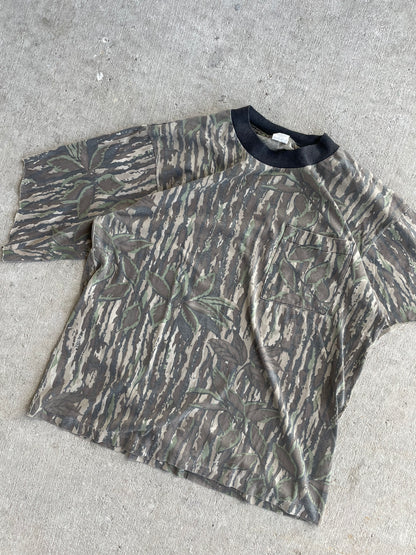 VINTAGE 90s CAMO TEE LARGE